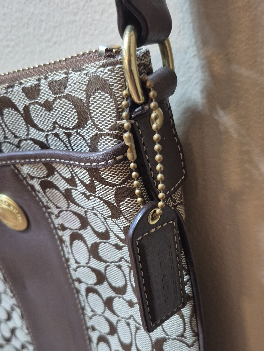 COACH Signature Pattern Jacquard 'Swingpack' Crossbody Shoulder Bag - Picture 10 of 17